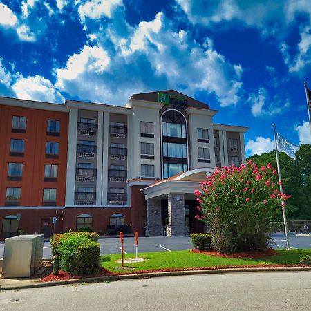 Holiday Inn Express & Suites Wilson-Downtown By Ihg Exterior photo