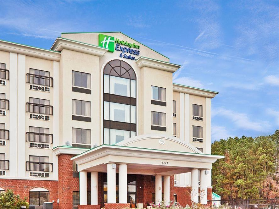 Holiday Inn Express & Suites Wilson-Downtown By Ihg Exterior photo
